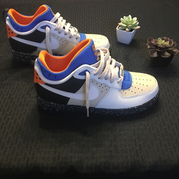 white and orange uptowns